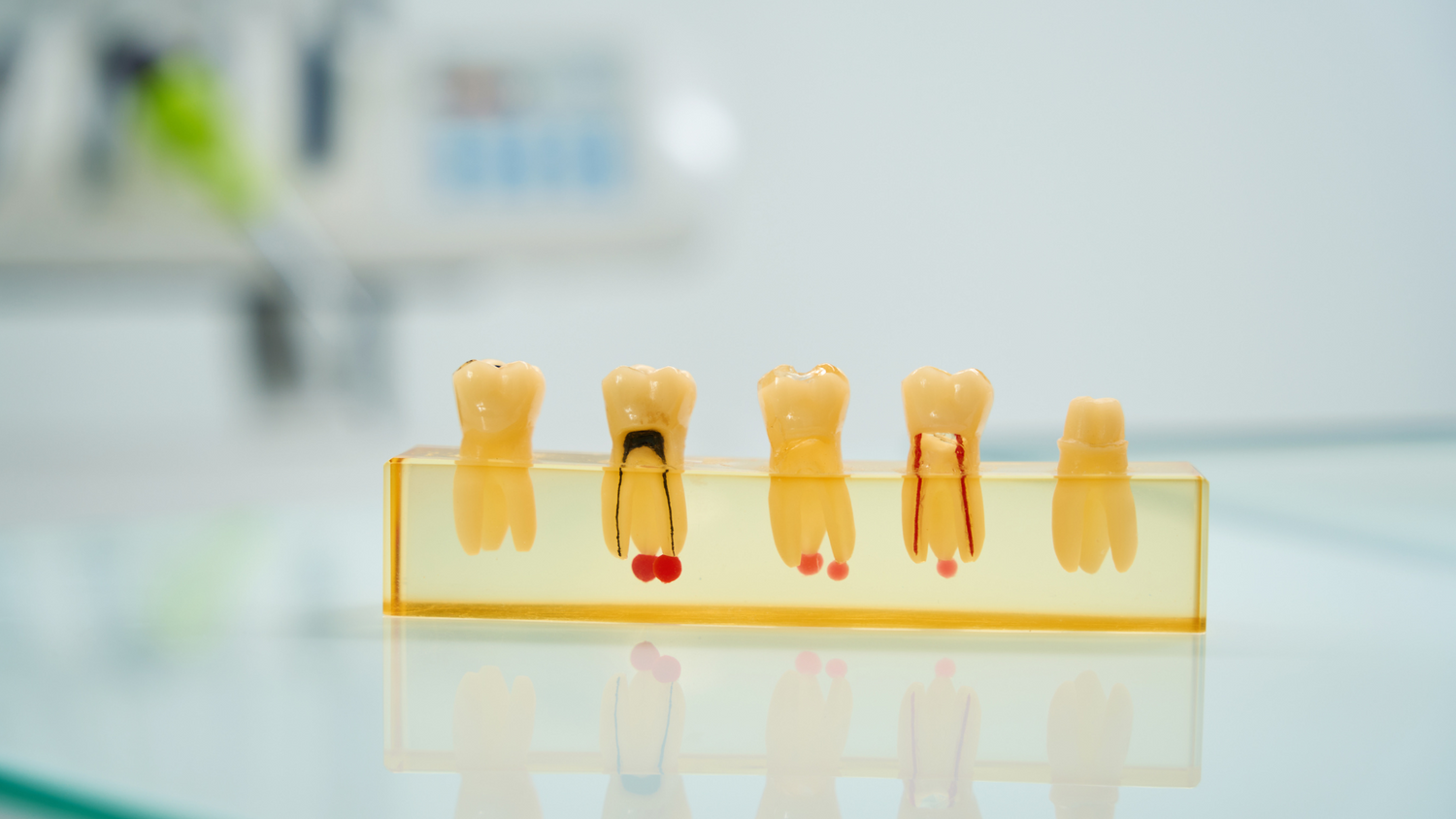 Does Red Light Therapy Help Periodontal Disease?